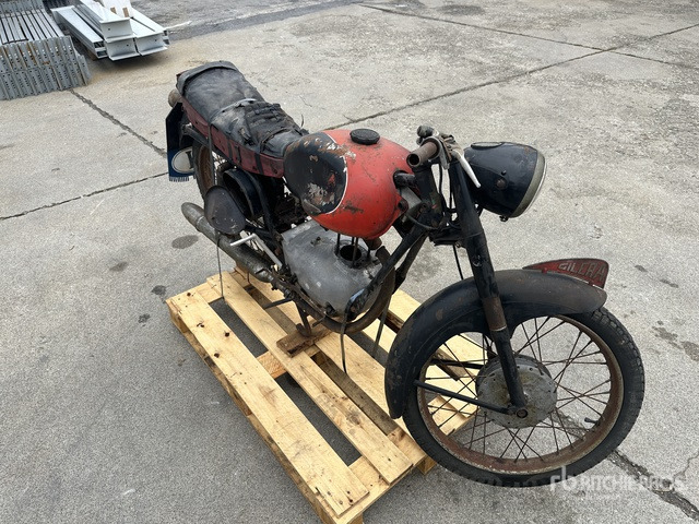 GILERA 150 Sport Classic Bike - Motocicletta: foto 3 GILERA 150 Sport Classic Bike - Motocicletta: foto 3
