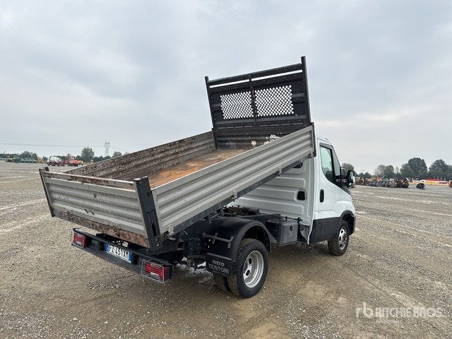 Iveco Daily 35-120 Autocarro ribaltabile: carichi leggeri - Furgone ribaltabile: foto 3 Iveco Daily 35-120 Autocarro ribaltabile: carichi leggeri - Furgone ribaltabile: foto 3