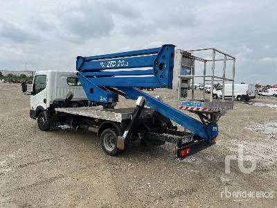 NISSAN 2015 CTE ZED 20.2 on - Piattaforma autocarrata: foto 3 NISSAN 2015 CTE ZED 20.2 on - Piattaforma autocarrata: foto 3
