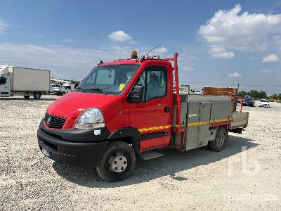 RENAULT MASCOTT 150 4x2 - Autocarro con pianale/ Cassone fisso: foto 1 RENAULT MASCOTT 150 4x2 - Autocarro con pianale/ Cassone fisso: foto 1