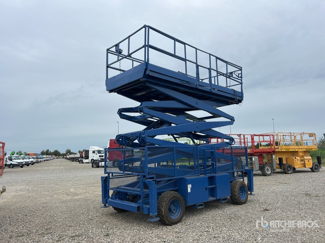 Skyjack SJ9250 Piattaforma aerea verticale - Piattaforma a pantografo: foto 3 Skyjack SJ9250 Piattaforma aerea verticale - Piattaforma a pantografo: foto 3