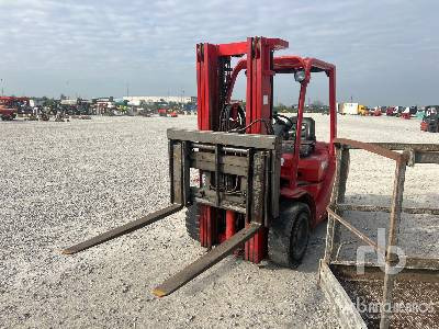 TOYOTA 02-8FDF30 3000 kg (Inoperable) - Carrello elevatore: foto 3 TOYOTA 02-8FDF30 3000 kg (Inoperable) - Carrello elevatore: foto 3
