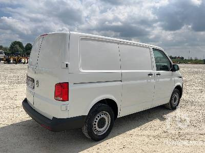 VOLKSWAGEN TRANSPORTER 2.0 TDI BlueMotion SCR 81kW 5-speed - Autocarro furgonato: foto 3 VOLKSWAGEN TRANSPORTER 2.0 TDI BlueMotion SCR 81kW 5-speed - Autocarro furgonato: foto 3