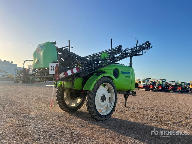 2004 Tecnoma Fortis 28 m S/A Pulverisateur Traine Pull-Type Sprayer - Polverizzatore trainato: foto 3 2004 Tecnoma Fortis 28 m S/A Pulverisateur Traine Pull-Type Sprayer - Polverizzatore trainato: foto 3