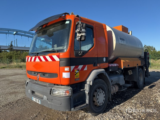 2005 Renault Prenium lander 320 dci 2005 Acmar on 4x2 Repandeuse A ... Asphalt Distributor Truck - Spruzzatrice di emulsione bituminosa: foto 1 2005 Renault Prenium lander 320 dci 2005 Acmar on 4x2 Repandeuse A ... Asphalt Distributor Truck - Spruzzatrice di emulsione bituminosa: foto 1