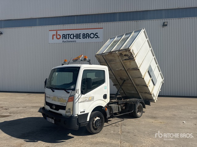 2007 Nissan Cabstar 35.11 4x2 Camion Benne Dump Truck: Light Duty - Autocarro ribaltabile: foto 3 2007 Nissan Cabstar 35.11 4x2 Camion Benne Dump Truck: Light Duty - Autocarro ribaltabile: foto 3