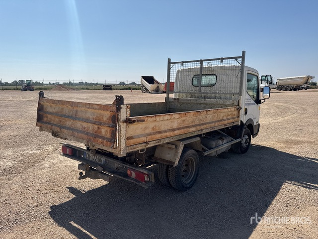 2008 Nissan Cabstar 35.13 Camion Benne (Inoperable) Dump Truck: Light Duty - Autocarro ribaltabile: foto 3 2008 Nissan Cabstar 35.13 Camion Benne (Inoperable) Dump Truck: Light Duty - Autocarro ribaltabile: foto 3