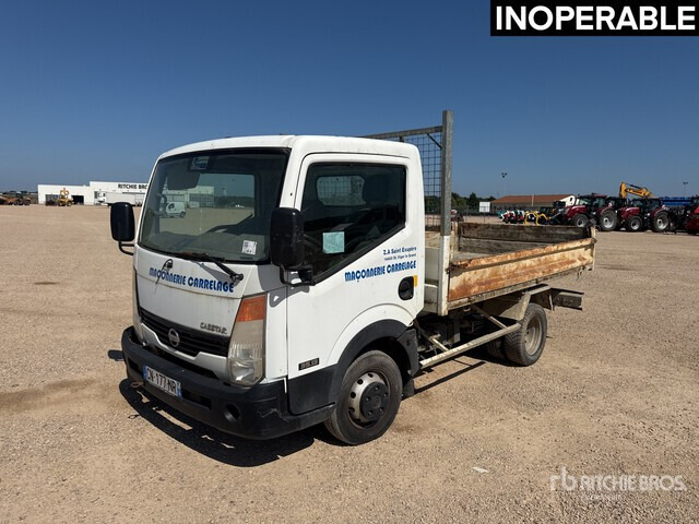 2008 Nissan Cabstar 35.13 Camion Benne (Inoperable) Dump Truck: Light Duty - Autocarro ribaltabile: foto 1 2008 Nissan Cabstar 35.13 Camion Benne (Inoperable) Dump Truck: Light Duty - Autocarro ribaltabile: foto 1