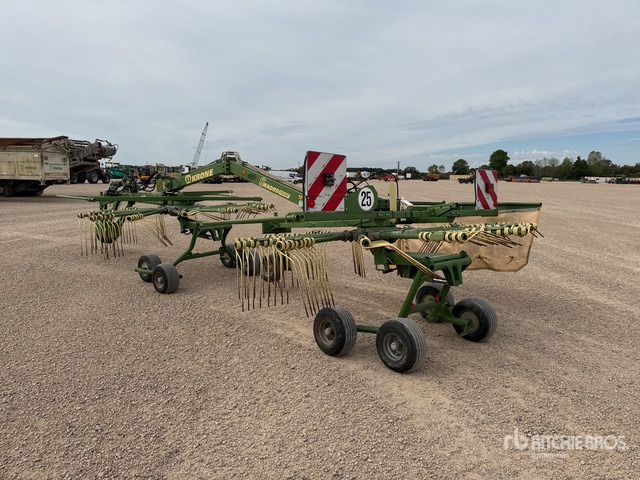 2012 Krone Swadro 710/26T 7.10 m 2 Rotor Andaineur Hay Rake - Voltafieno: foto 3 2012 Krone Swadro 710/26T 7.10 m 2 Rotor Andaineur Hay Rake - Voltafieno: foto 3