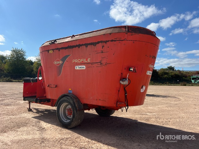 2013 Kuhn Profile 1880 Melangeuse Distributrice 1 Essi ... Feed Mixer - Carro miscelatore: foto 3 2013 Kuhn Profile 1880 Melangeuse Distributrice 1 Essi ... Feed Mixer - Carro miscelatore: foto 3