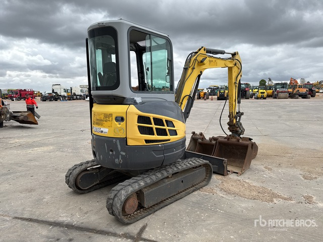 2013 New Holland E35B SR Pelle Sur Chenilles Tracked Excavator - Escavatore cingolato: foto 4 2013 New Holland E35B SR Pelle Sur Chenilles Tracked Excavator - Escavatore cingolato: foto 4