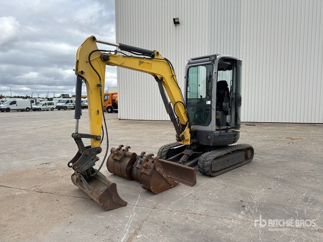 2013 New Holland E35B SR Pelle Sur Chenilles Tracked Excavator - Escavatore cingolato: foto 1 2013 New Holland E35B SR Pelle Sur Chenilles Tracked Excavator - Escavatore cingolato: foto 1