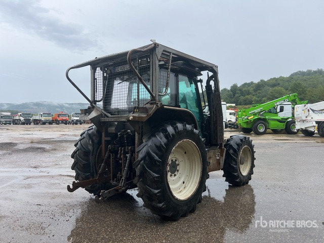 2013 Valtra N143 4x4 Tracteur Forestier (Inoperable) 4WD Tractor - Trattore: foto 4 2013 Valtra N143 4x4 Tracteur Forestier (Inoperable) 4WD Tractor - Trattore: foto 4