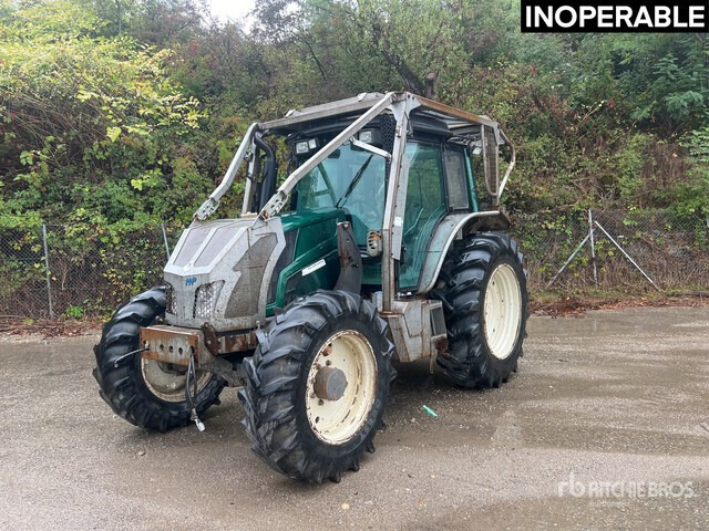 2013 Valtra N143 4x4 Tracteur Forestier (Inoperable) 4WD Tractor - Trattore: foto 1 2013 Valtra N143 4x4 Tracteur Forestier (Inoperable) 4WD Tractor - Trattore: foto 1