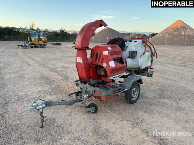 2014 Bugnot 55 BVN56 Broyeur A Vegetaux (Inoperable) Wood Chipper - Cippatrice: foto 2 2014 Bugnot 55 BVN56 Broyeur A Vegetaux (Inoperable) Wood Chipper - Cippatrice: foto 2