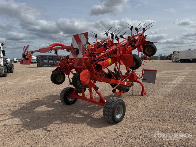 2015 Kuhn GF10802TGII 10.8 m Semi-Mount 10 Rotor Faneuse Hay Tedder - Voltafieno: foto 4 2015 Kuhn GF10802TGII 10.8 m Semi-Mount 10 Rotor Faneuse Hay Tedder - Voltafieno: foto 4