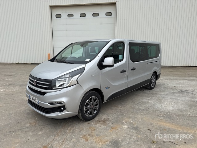 2017 Fiat Talento 125 Ecojet Mini Bus 9 Places Passenger Van - Pulmino, Furgone doppia cabina: foto 1 2017 Fiat Talento 125 Ecojet Mini Bus 9 Places Passenger Van - Pulmino, Furgone doppia cabina: foto 1