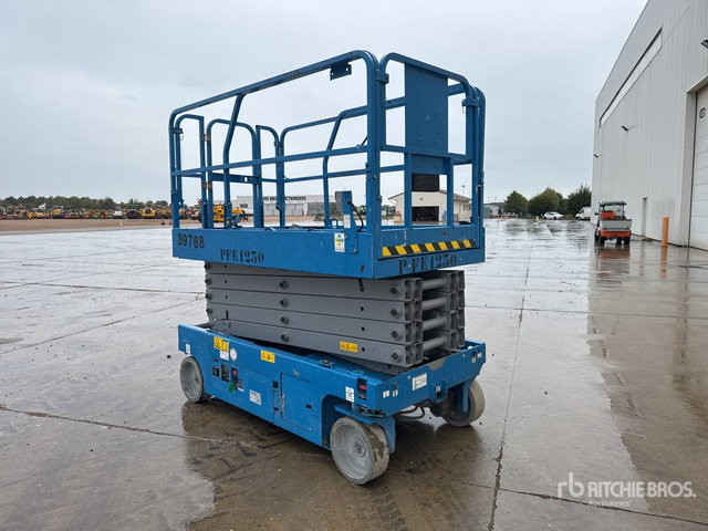 2019 Genie GS3246 Electric Nacelle Ciseau Electri ... Scissor Lift - Piattaforma a pantografo: foto 4 2019 Genie GS3246 Electric Nacelle Ciseau Electri ... Scissor Lift - Piattaforma a pantografo: foto 4