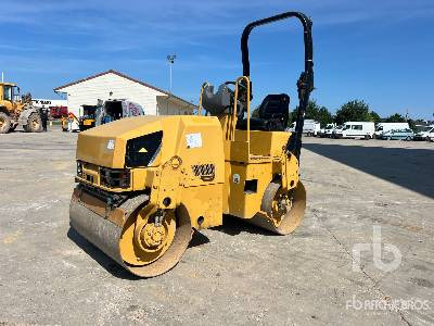 CAT CB24 Compacteur Vibrant Tandem - Rullo stradale: foto 1 CAT CB24 Compacteur Vibrant Tandem - Rullo stradale: foto 1