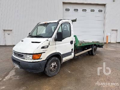 IVECO 35C14HPI 4x2 Vehicule Utilitaire - Carro attrezzi: foto 1 IVECO 35C14HPI 4x2 Vehicule Utilitaire - Carro attrezzi: foto 1
