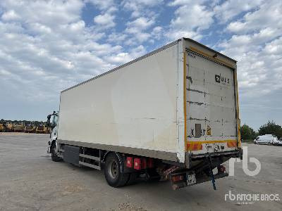 IVECO AD190S 4x2 Camion Fourgon - Autocarro furgonato: foto 2 IVECO AD190S 4x2 Camion Fourgon - Autocarro furgonato: foto 2