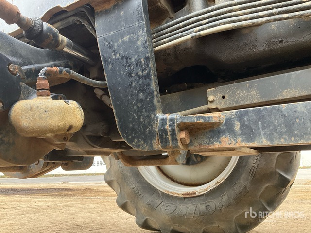 2005 Massey Ferguson 6480 Massey Ferguson 4WD Tractor 4WD Tractor - Trattore: foto 5 2005 Massey Ferguson 6480 Massey Ferguson 4WD Tractor 4WD Tractor - Trattore: foto 5