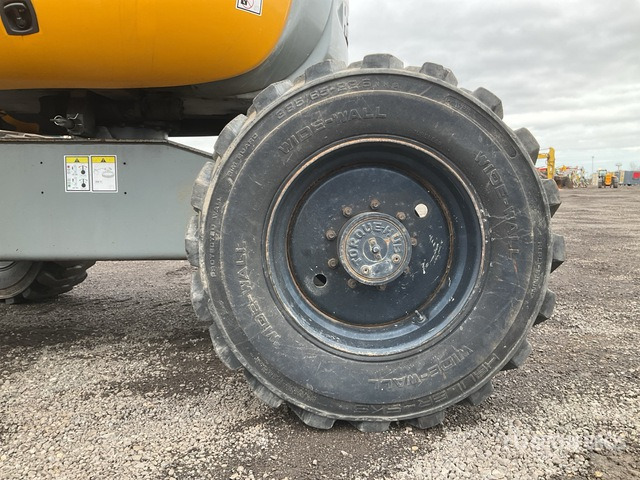 2007 Haulotte HA16PXNT 4WD Diesel Articulating Boom Lift - Piattaforma articolata: foto 5 2007 Haulotte HA16PXNT 4WD Diesel Articulating Boom Lift - Piattaforma articolata: foto 5