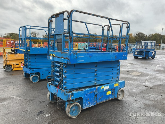 2016 Genie GS4047 Electric Scissor Lift - Piattaforma a pantografo: foto 3 2016 Genie GS4047 Electric Scissor Lift - Piattaforma a pantografo: foto 3