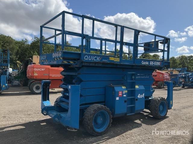 2016 Genie GS5390 4x4 Diesel Scissor Lift - Piattaforma a pantografo: foto 3 2016 Genie GS5390 4x4 Diesel Scissor Lift - Piattaforma a pantografo: foto 3