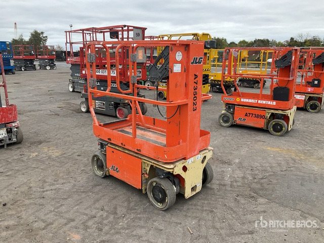 2016 JLG 1230ES Scissor Lift Vertical Mast Lift - Elevatore verticale: foto 3 2016 JLG 1230ES Scissor Lift Vertical Mast Lift - Elevatore verticale: foto 3