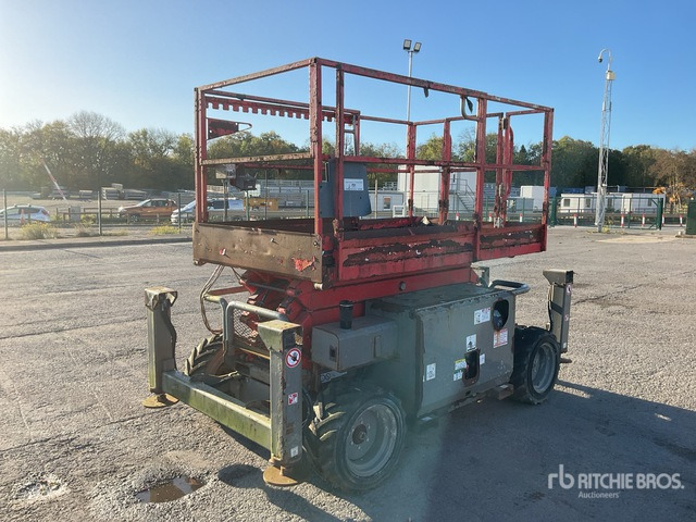 2016 Skyjack SJ5832 4x4 Diesel Scissor Lift - Piattaforma a pantografo: foto 2 2016 Skyjack SJ5832 4x4 Diesel Scissor Lift - Piattaforma a pantografo: foto 2
