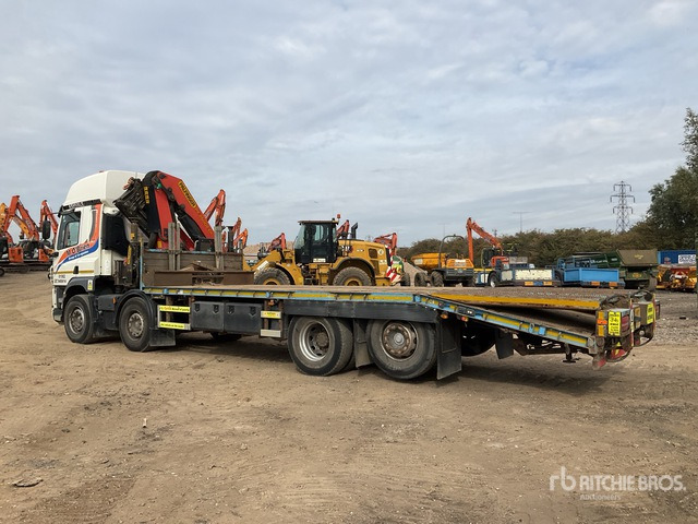 2017 DAF 8x2 Twin-Steer Sleeper Flatbed Truck with Crane - Autocarro con pianale/ Cassone fisso, Camion con gru: foto 4 2017 DAF 8x2 Twin-Steer Sleeper Flatbed Truck with Crane - Autocarro con pianale/ Cassone fisso, Camion con gru: foto 4