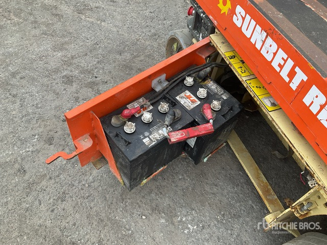 2017 JLG 1230ES Scissor Lift Vertical Mast Lift - Elevatore verticale: foto 5 2017 JLG 1230ES Scissor Lift Vertical Mast Lift - Elevatore verticale: foto 5