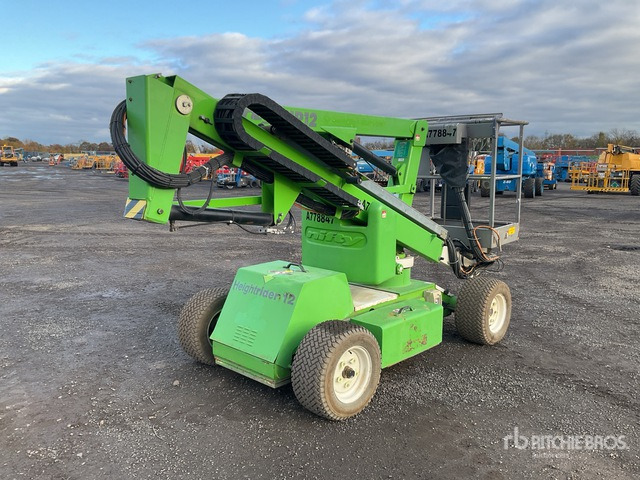 2017 Nifty-Lift HR12NDE 2WD Diesel Articulating Boom Lift - Piattaforma articolata: foto 3 2017 Nifty-Lift HR12NDE 2WD Diesel Articulating Boom Lift - Piattaforma articolata: foto 3