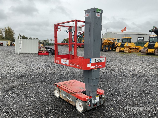 2019 Skyjack SJ16 2019 Skyjack SJ16 Vertical Mast Lift Vertical Mast Lift - Elevatore verticale: foto 4 2019 Skyjack SJ16 2019 Skyjack SJ16 Vertical Mast Lift Vertical Mast Lift - Elevatore verticale: foto 4