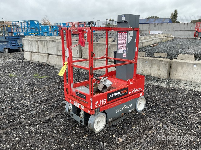 2021 Skyjack SJ16 2021 Skyjack SJ16 Vertical Mast Lift Vertical Mast Lift - Elevatore verticale: foto 1 2021 Skyjack SJ16 2021 Skyjack SJ16 Vertical Mast Lift Vertical Mast Lift - Elevatore verticale: foto 1