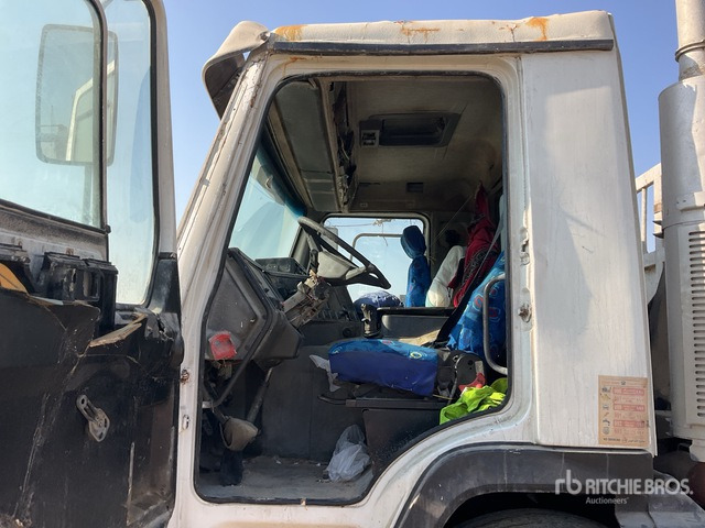 1997 Volvo FH 8x4 Twin-Steer Flatbed Truck - Autocarro con pianale/ Cassone fisso: foto 5 1997 Volvo FH 8x4 Twin-Steer Flatbed Truck - Autocarro con pianale/ Cassone fisso: foto 5