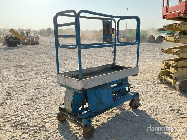 2008 Power Towers 6 mtr Vertical Mast Lift - Elevatore verticale: foto 2 2008 Power Towers 6 mtr Vertical Mast Lift - Elevatore verticale: foto 2