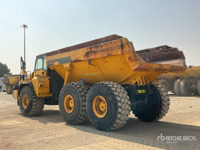 2011 Komatsu HM400-2R Articulated Dump Truck - Dumper articolato: foto 4 2011 Komatsu HM400-2R Articulated Dump Truck - Dumper articolato: foto 4