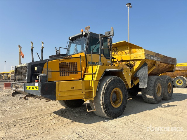 2011 Komatsu HM400-2R Articulated Dump Truck - Dumper articolato: foto 1 2011 Komatsu HM400-2R Articulated Dump Truck - Dumper articolato: foto 1