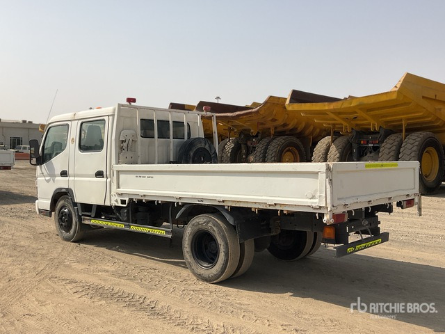 2012 Mitsubishi Canter 4x2 Crew Cab Flatbed Truck - Autocarro con pianale/ Cassone fisso: foto 3 2012 Mitsubishi Canter 4x2 Crew Cab Flatbed Truck - Autocarro con pianale/ Cassone fisso: foto 3