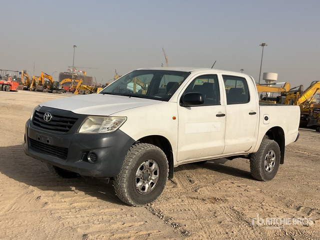 2012 Toyota Hilux 4x4 Crew Cab Pickup - Pick-up: foto 1 2012 Toyota Hilux 4x4 Crew Cab Pickup - Pick-up: foto 1