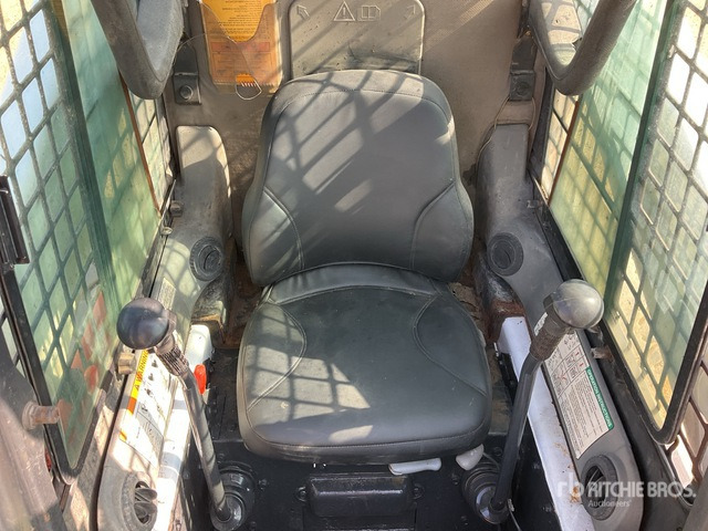 2013 Bobcat S300 Skid Steer Loader - Minipala: foto 5 2013 Bobcat S300 Skid Steer Loader - Minipala: foto 5