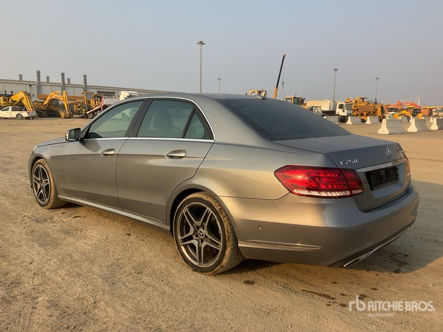 2013 Mercedes-Benz E250 - Autovettura: foto 4 2013 Mercedes-Benz E250 - Autovettura: foto 4