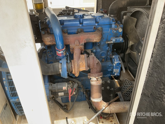 2014 FG Wilson P88 3 100 kVA Skid-Mounted (Inoperable) Generator Set - Gruppo elettrogeno: foto 5 2014 FG Wilson P88 3 100 kVA Skid-Mounted (Inoperable) Generator Set - Gruppo elettrogeno: foto 5
