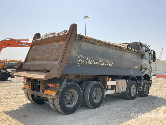 2017 Mercedes Benz AROCS 3951 8x4 Twin-Steer Tri/A Dump Truck - Autocarro ribaltabile: foto 4 2017 Mercedes Benz AROCS 3951 8x4 Twin-Steer Tri/A Dump Truck - Autocarro ribaltabile: foto 4