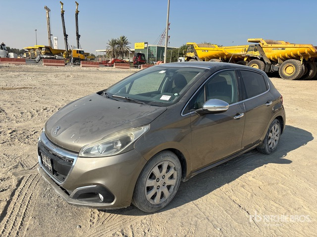 2017 Peugeot 208 Automobile - Autovettura: foto 1 2017 Peugeot 208 Automobile - Autovettura: foto 1