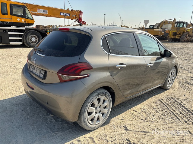 2017 Peugeot 208 Automobile - Autovettura: foto 3 2017 Peugeot 208 Automobile - Autovettura: foto 3