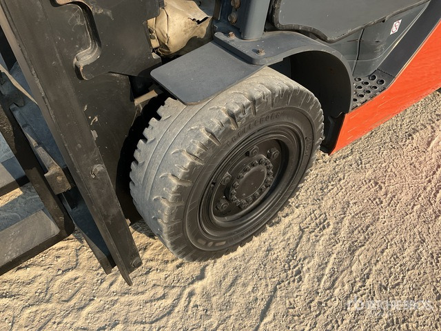 2018 Toyota 8FD40N 4 ton Forklift - Carrello elevatore diesel: foto 4 2018 Toyota 8FD40N 4 ton Forklift - Carrello elevatore diesel: foto 4