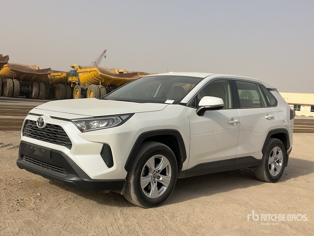 2019 Toyota RAV4 4WD SUV - SUV/ Fuoristrada: foto 2 2019 Toyota RAV4 4WD SUV - SUV/ Fuoristrada: foto 2